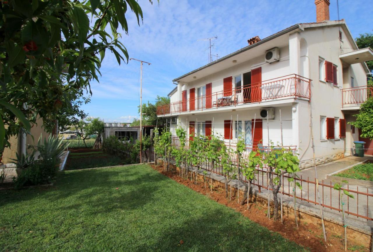 Apartment Franjo near center Poreč Exterior foto